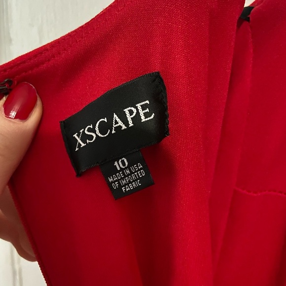 NWT XSCAPE Red Gown – Size 10 - Picture 3 of 5